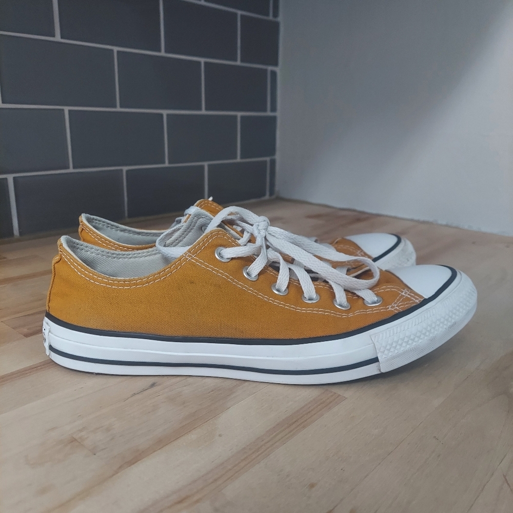 Converse All Star Low Yellow Womens Shoes Size 9.5
